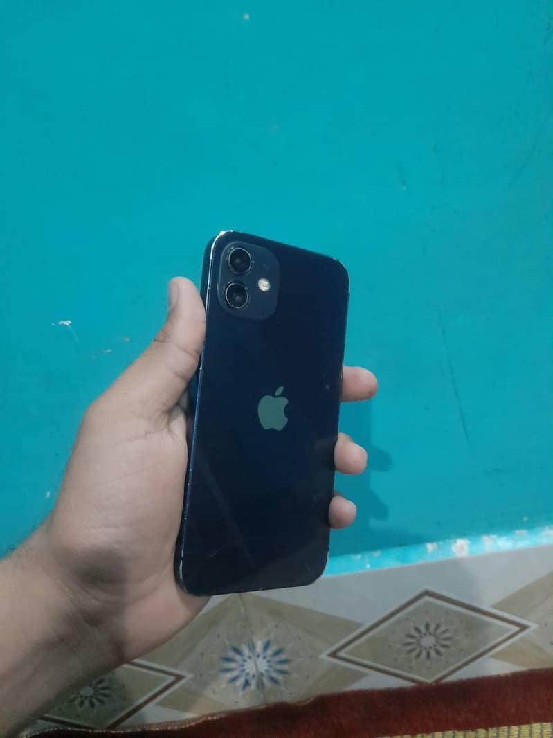 Apple iPhone 12 3