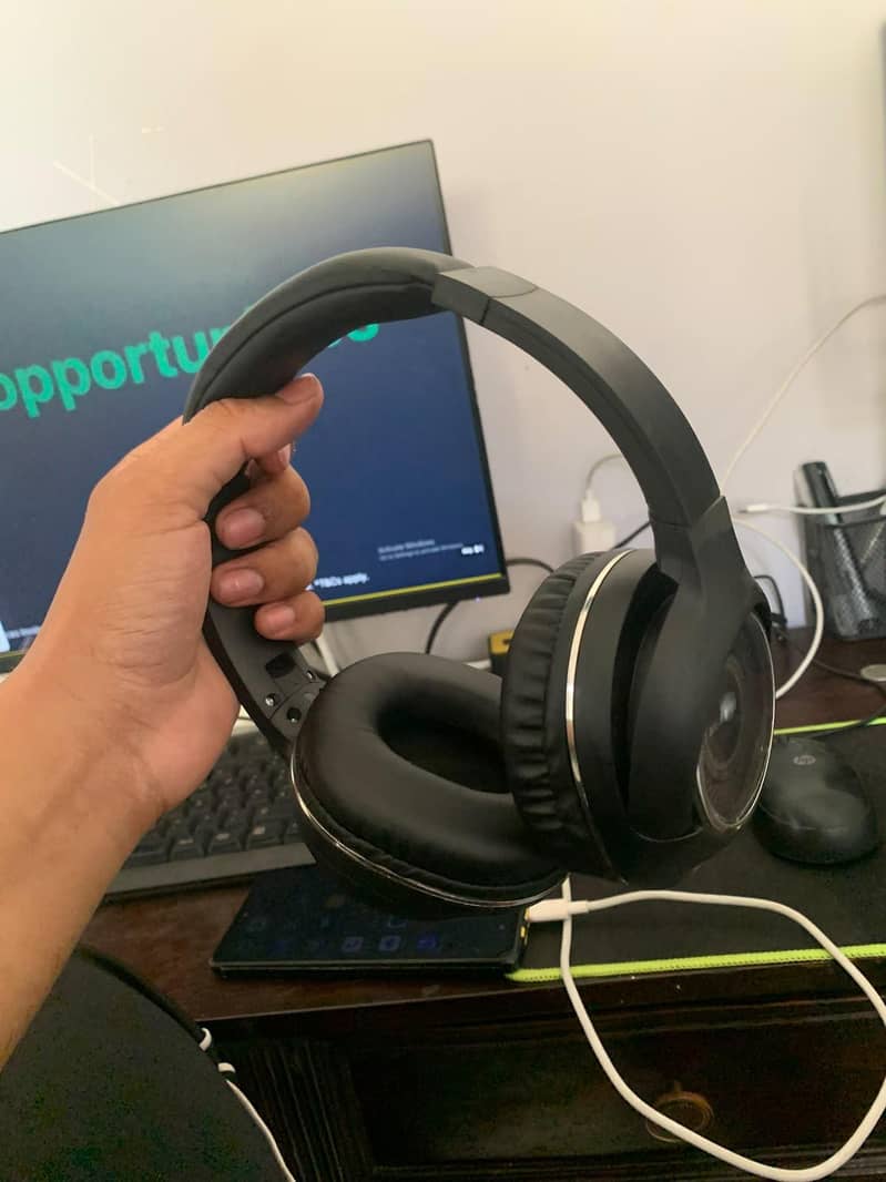 HEADPHONES 2