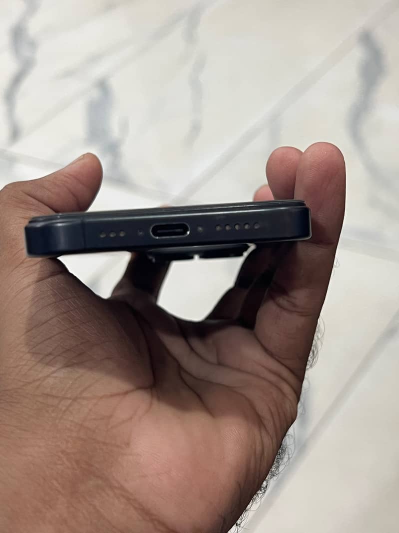 Apple iPhone 15 Pro 1