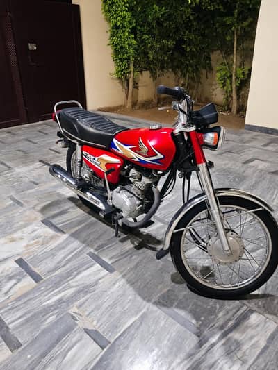 Honda CG125 2022 MODEL GOOD CONDITION