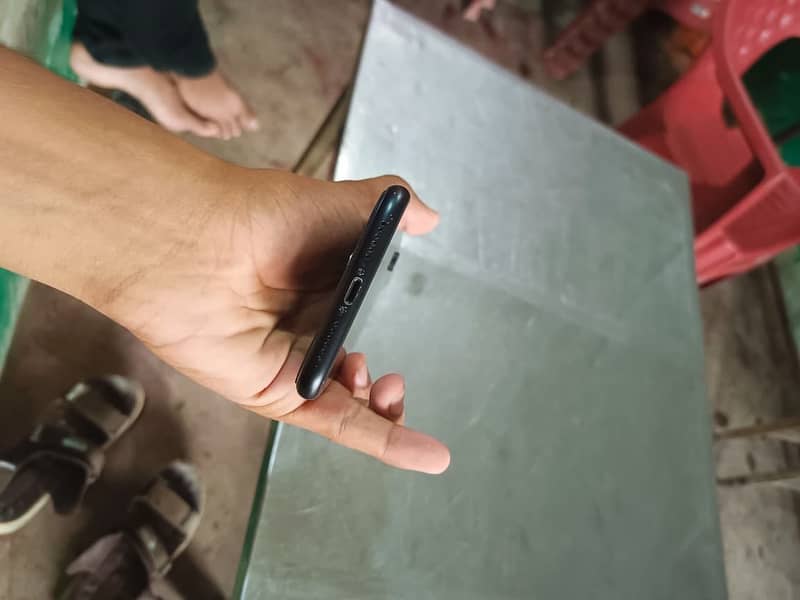 Apple iPhone XR 1