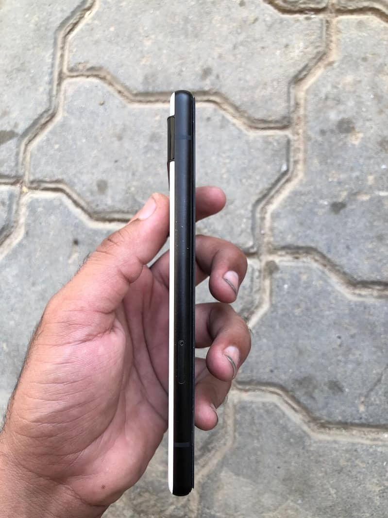 Google Pixel 6a 1