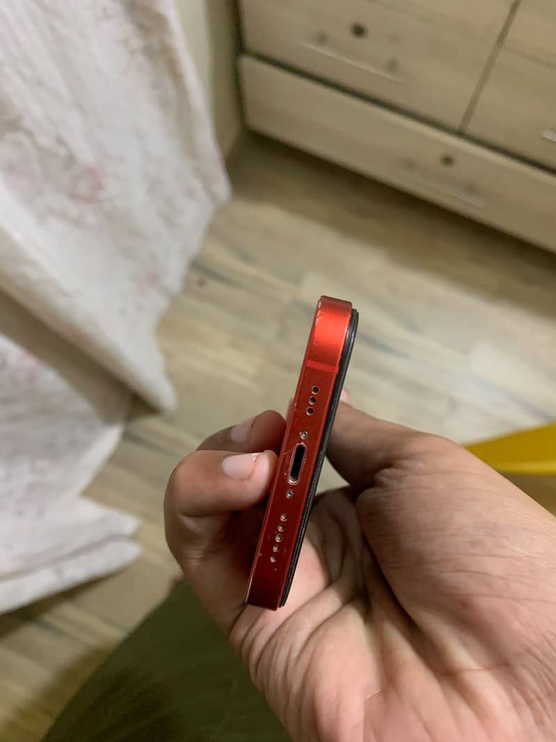 iPhone 12 6
