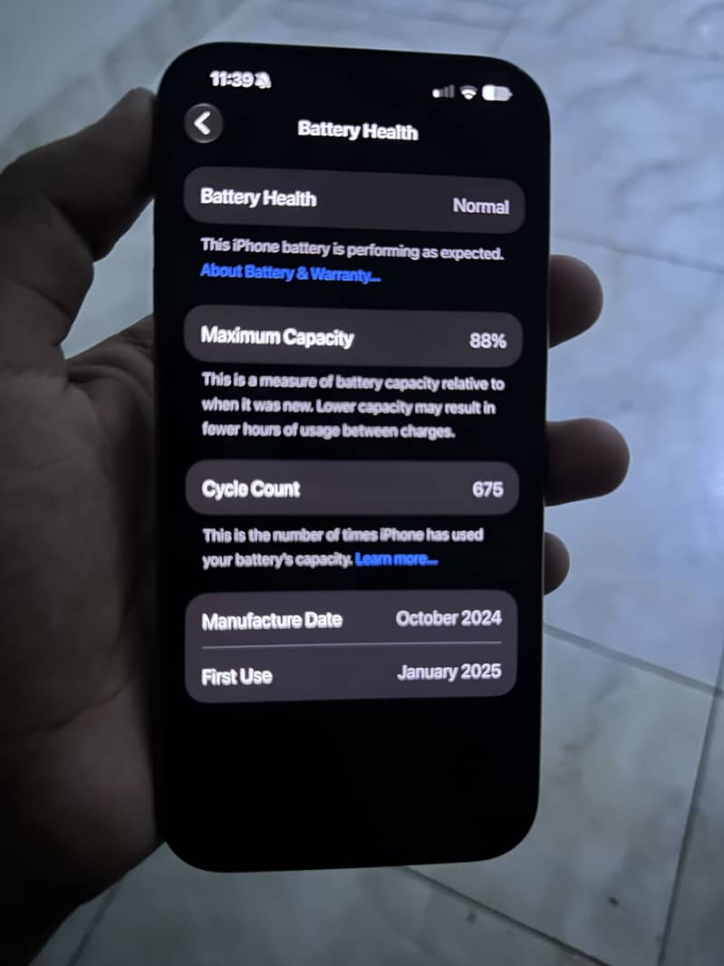 Apple iPhone 16 Pro Max 1