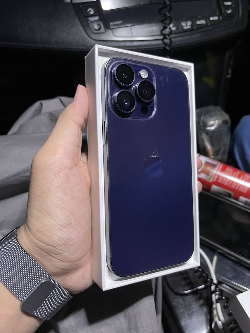 Apple iPhone 14 Pro Max 0
