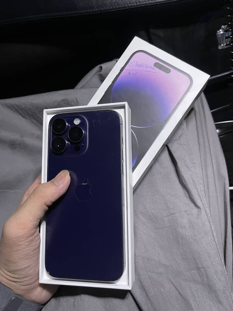 Apple iPhone 14 Pro Max 1