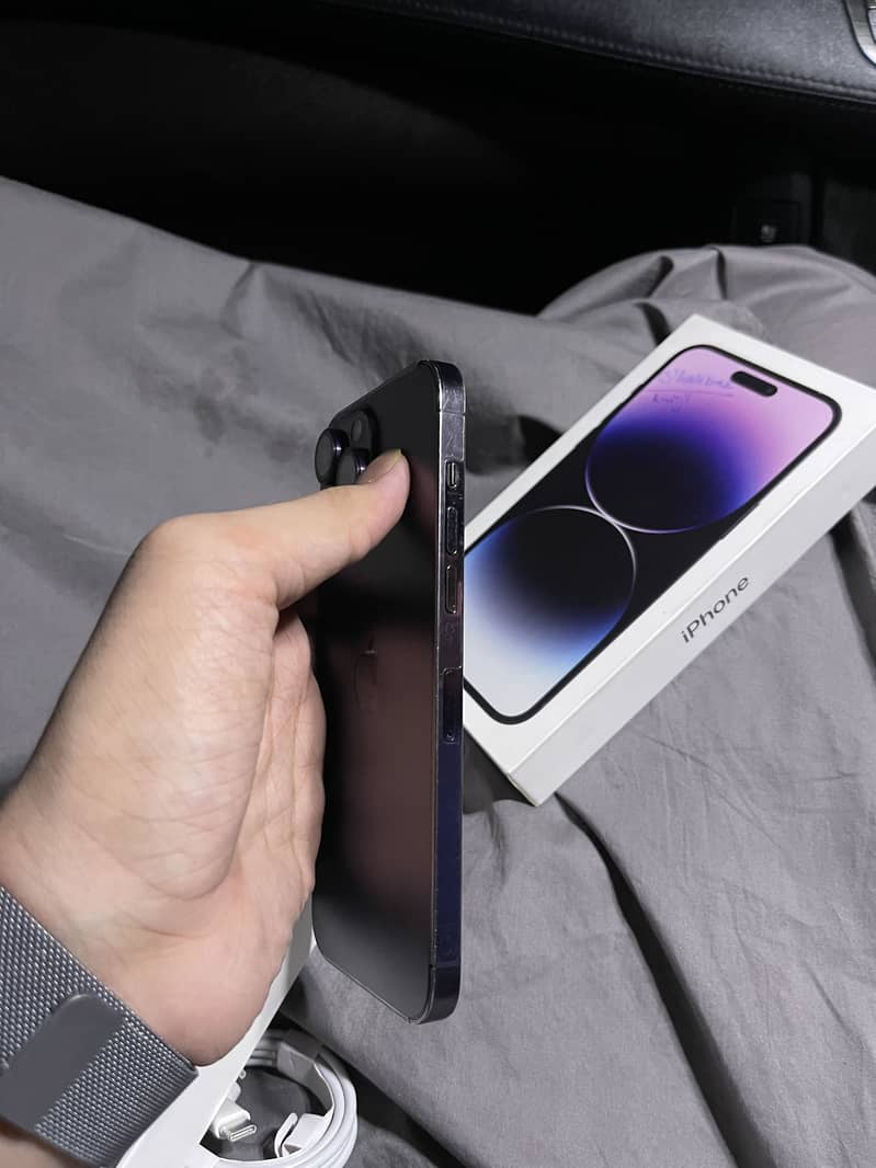 Apple iPhone 14 Pro Max 6