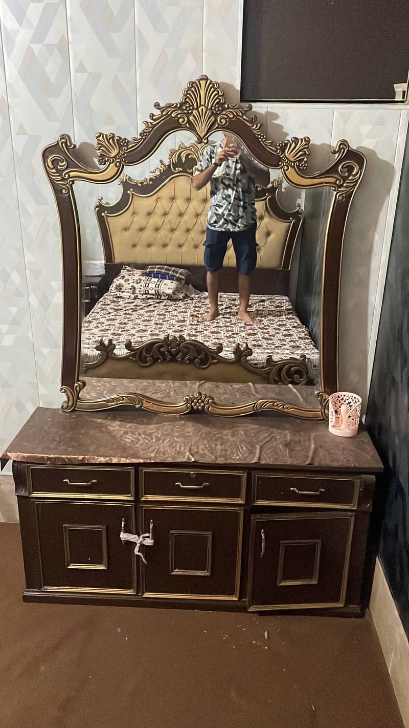 Bed in good condition 1