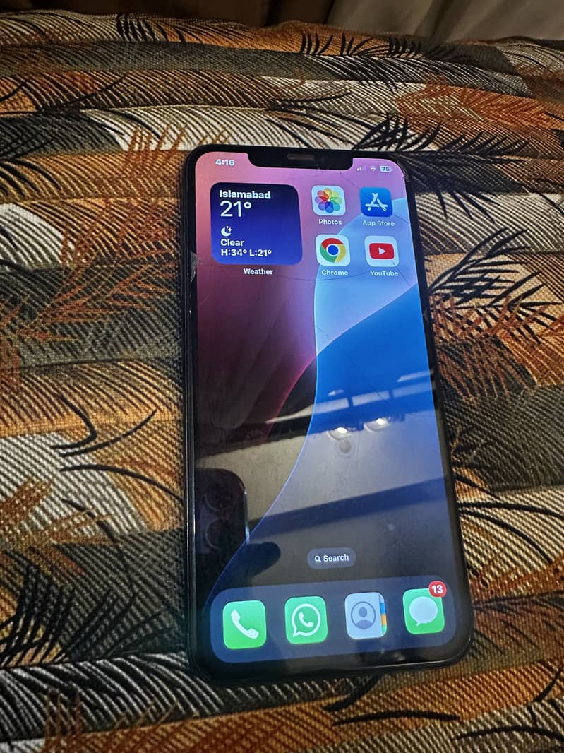 Apple iPhone XS Max 1