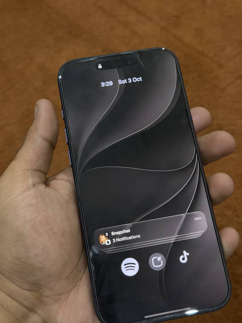 Apple iPhone 17 Pro Max 2
