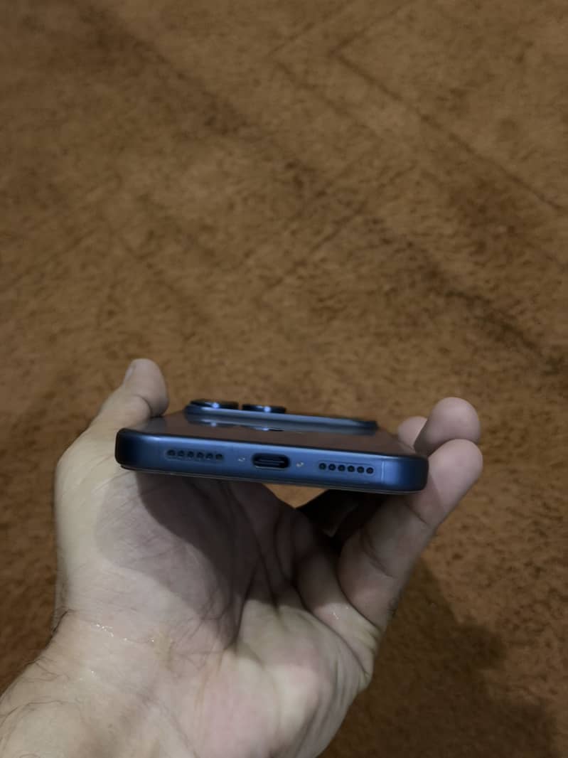 Apple iPhone 17 Pro Max 4