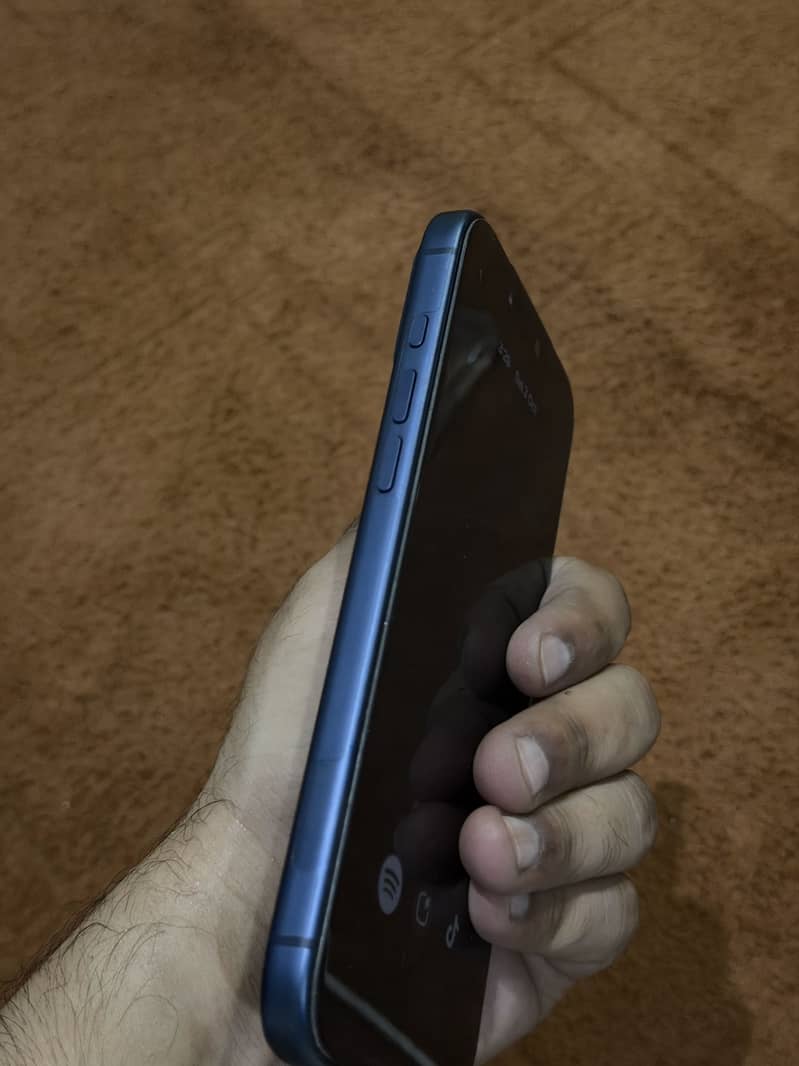 Apple iPhone 17 Pro Max 5