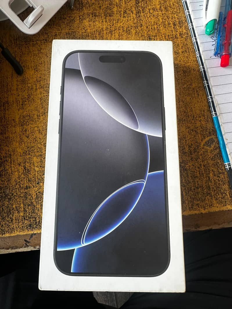 Apple iPhone 16 Pro Max 2