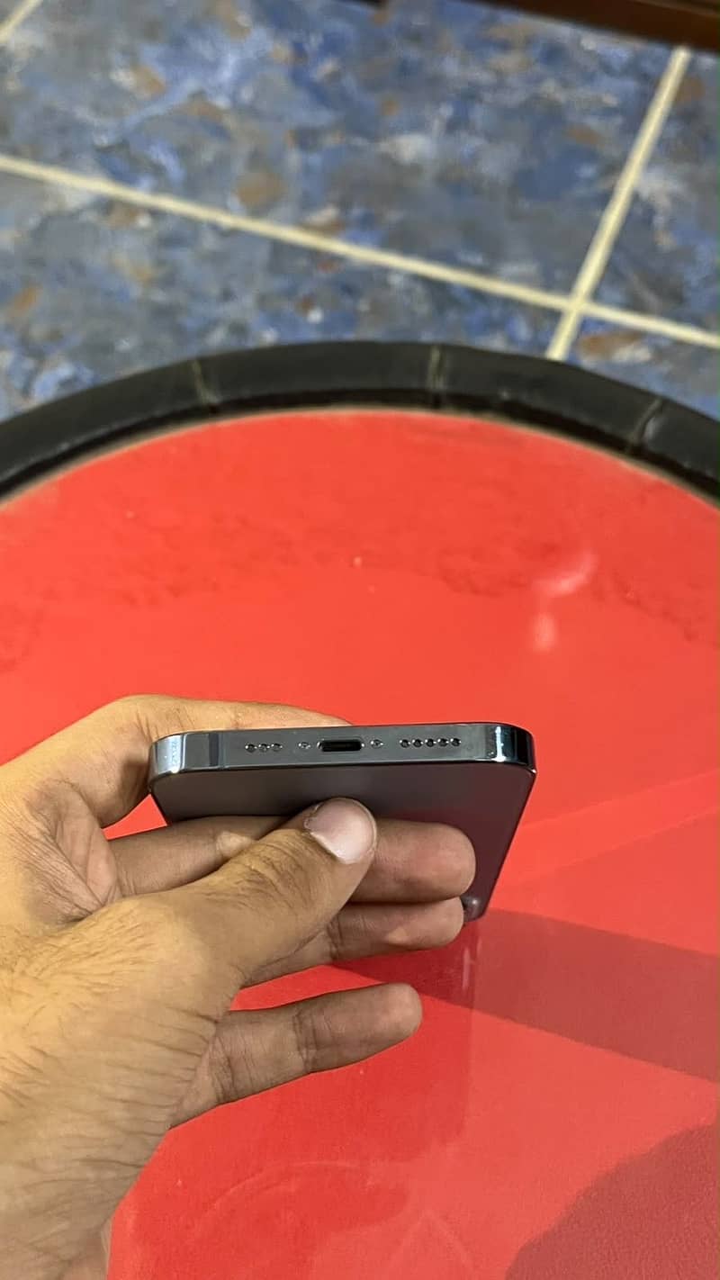 Apple iPhone 13 Pro 4