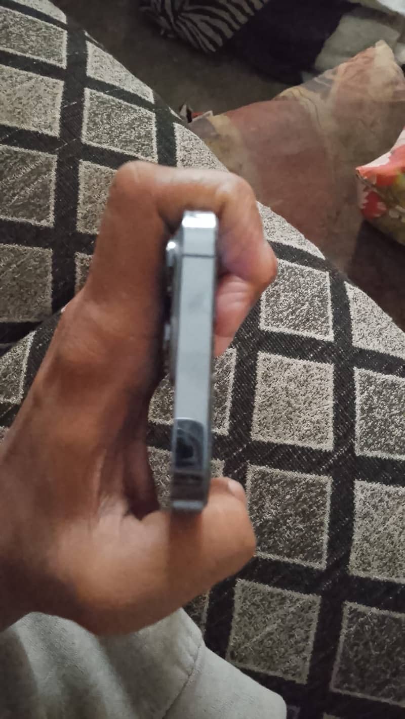 Apple iPhone 13 Pro 5