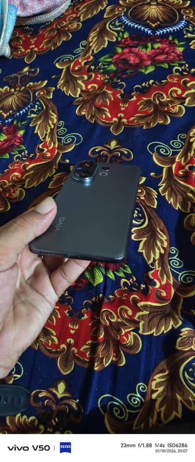 Vivo V60