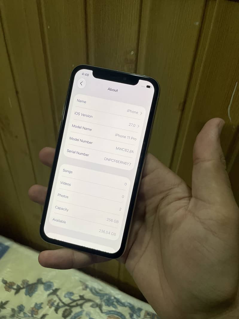 Apple iPhone 11 Pro 4