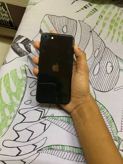 Apple iPhone SE