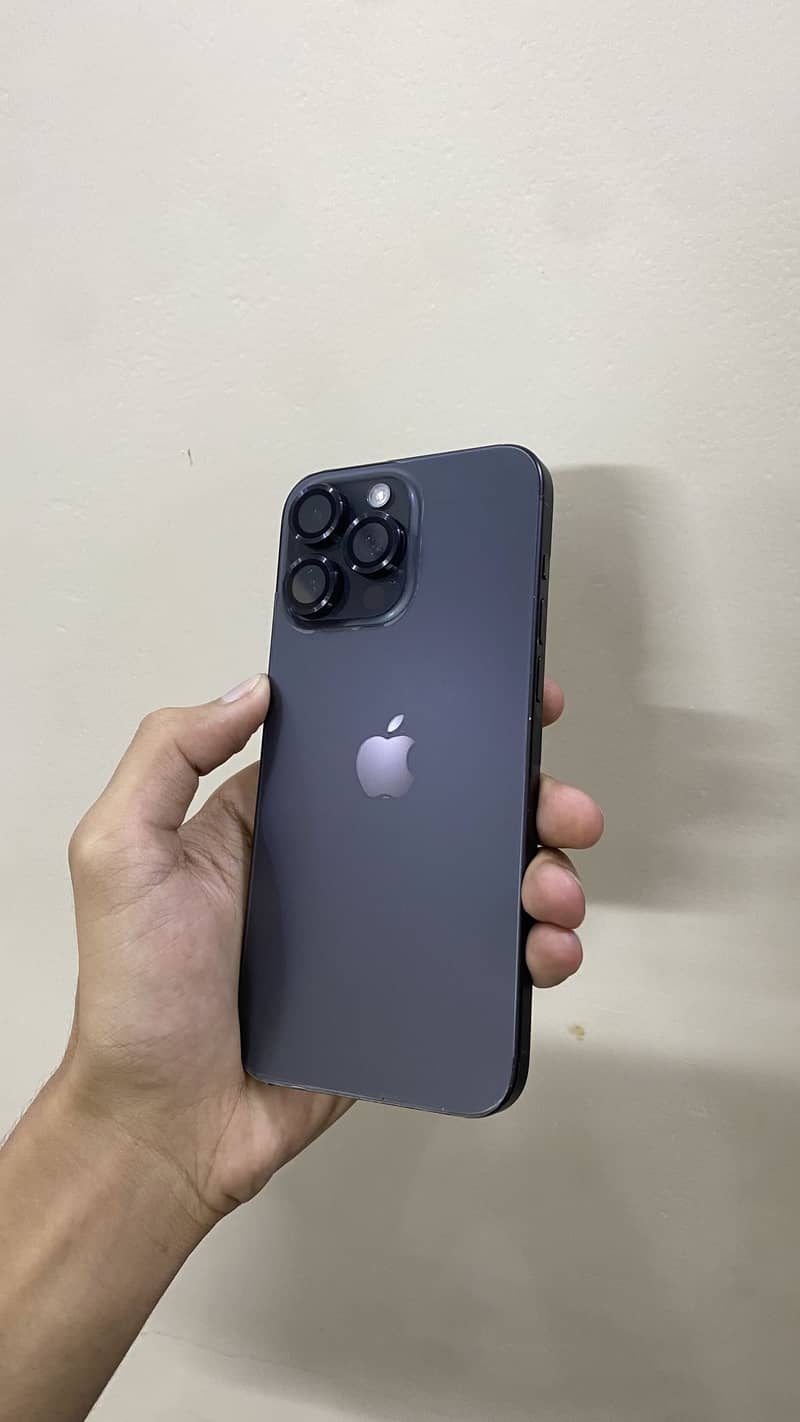 Apple iPhone 15 Pro Max 5