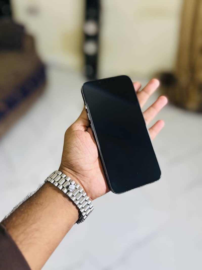 Apple iPhone 13 Pro jv 4