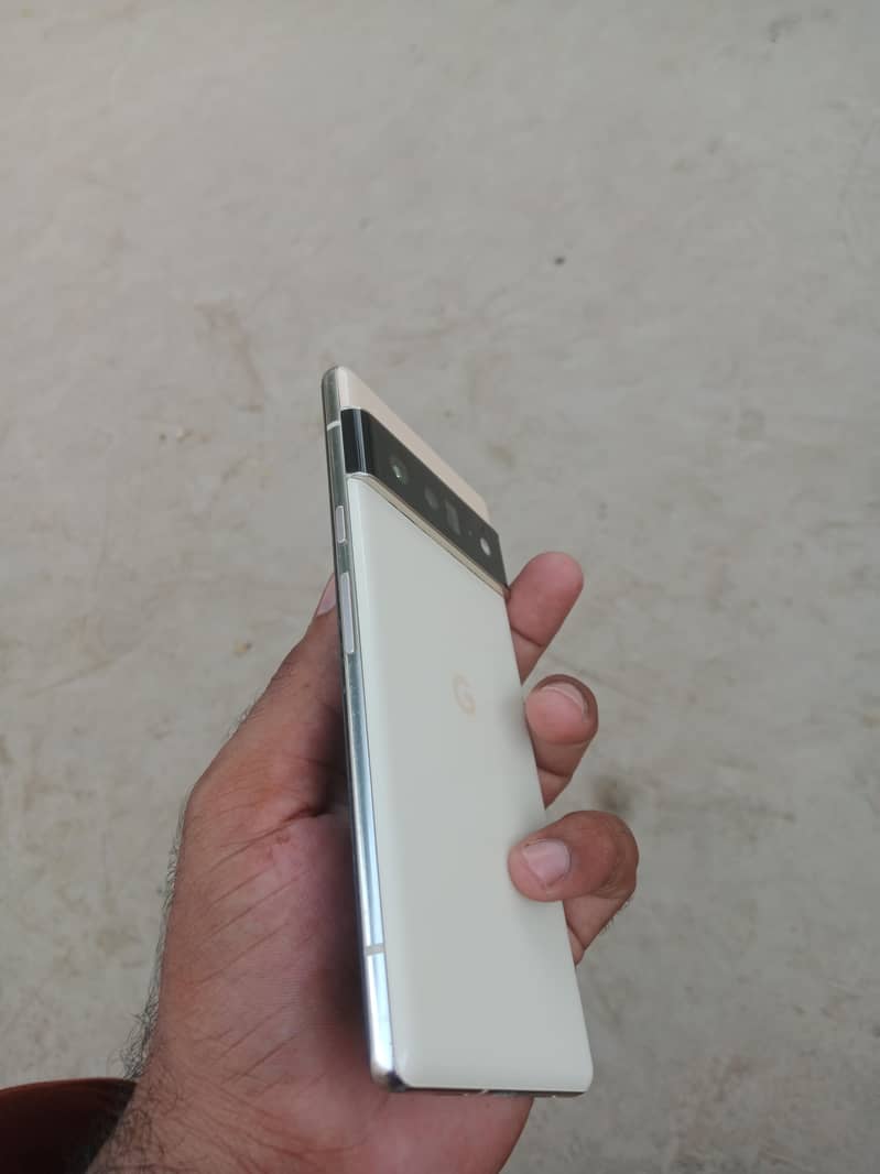 Google Pixel 6 Pro 2