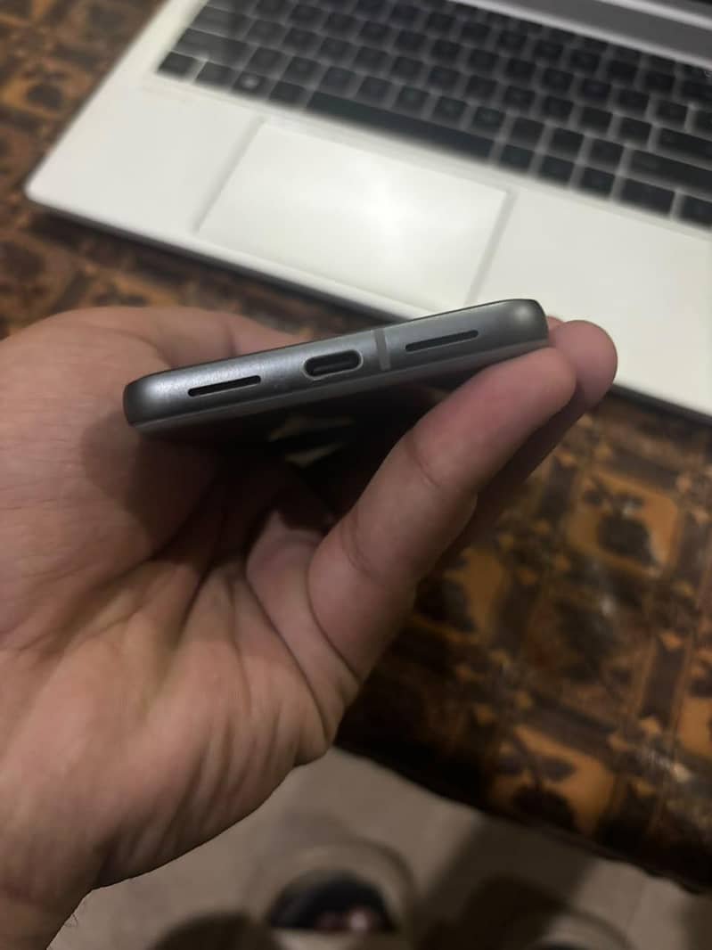 Google Pixel 8 1