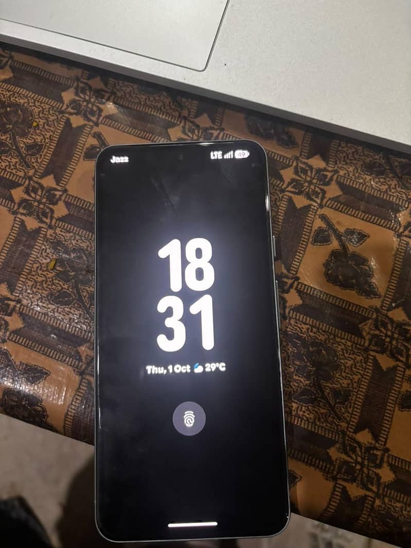 Google Pixel 8 6