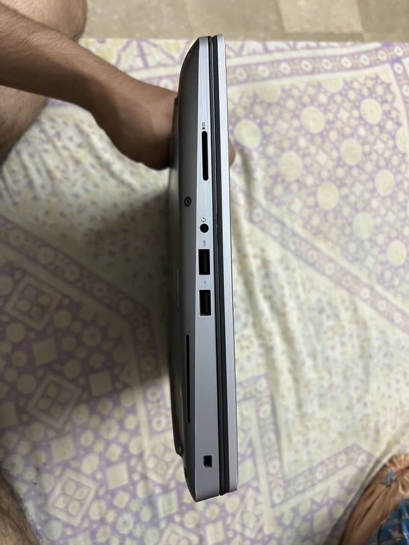 Dell precision 7560 4