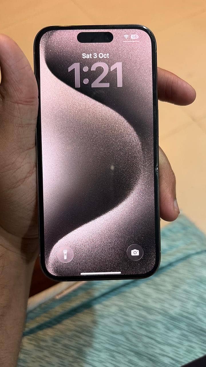 Apple iPhone 15 Pro 3