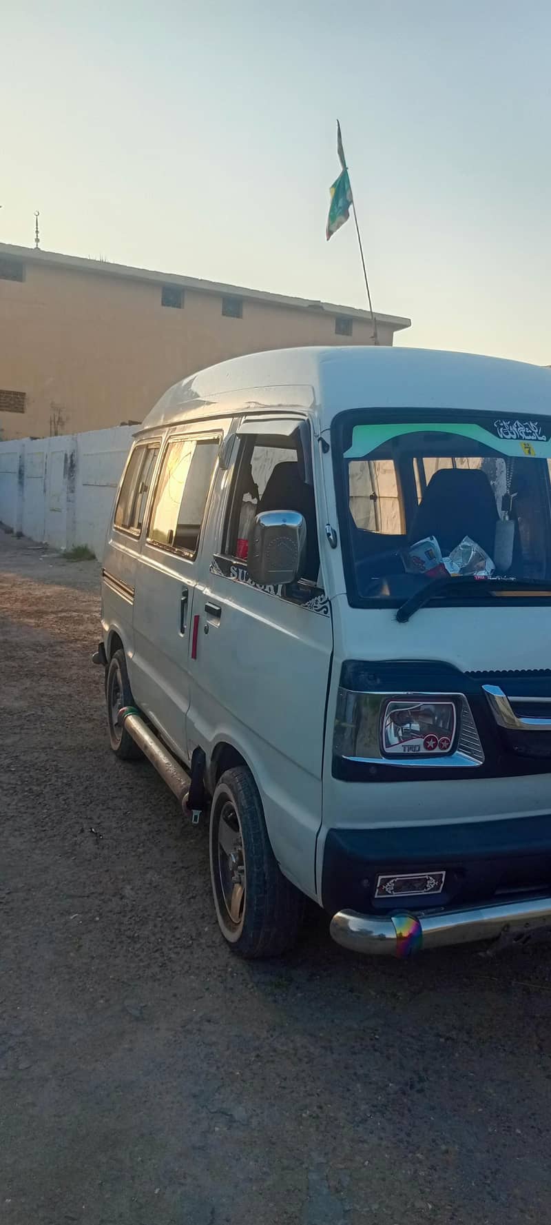 Suzuki Bolan 2016 3