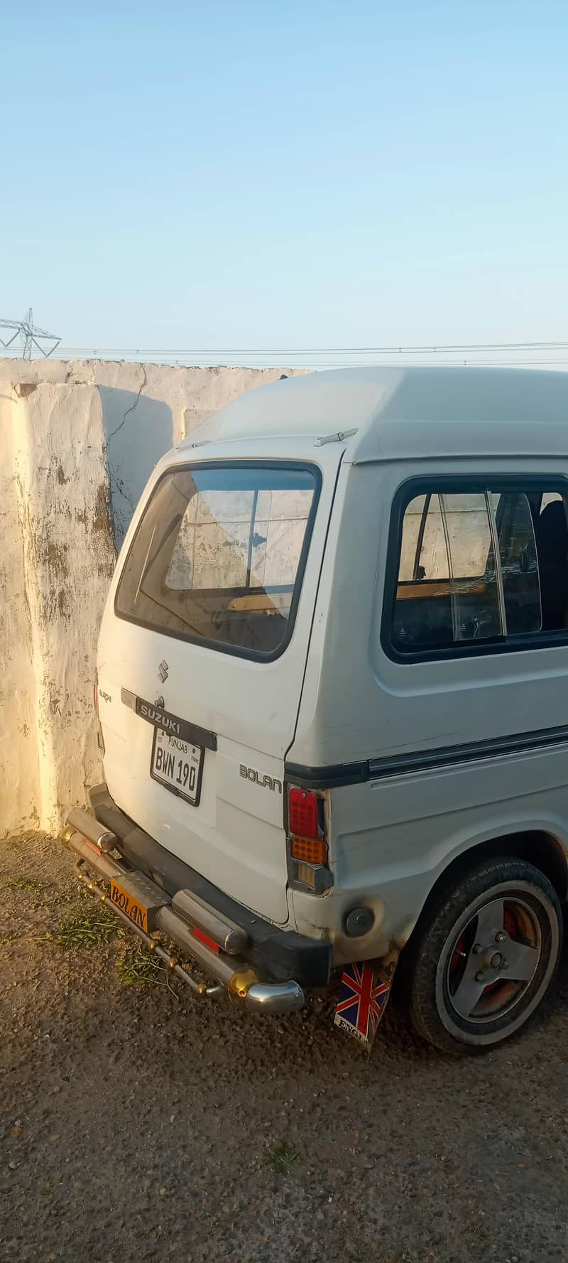 Suzuki Bolan 2016 5