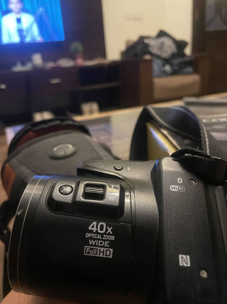 Nikon b500 3
