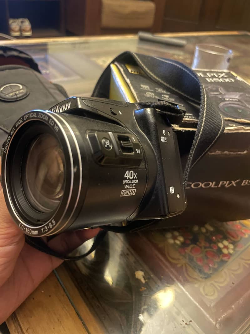 Nikon b500 4