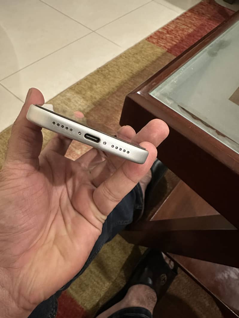 Apple iPhone 17 Pro 6