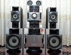 Sony HCD-GN1100D home theater.