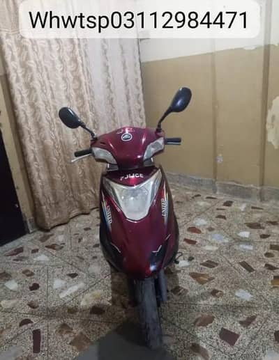 united 100cc 2021 in lalukhet self start add details parhe 03112984471