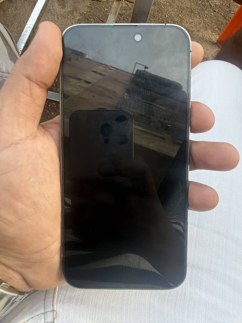 Apple iPhone 14 Pro Max 2