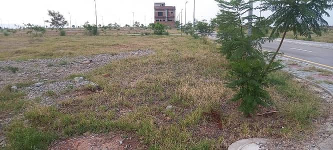 pltt for sale 7.5 marla  capital smartcity 0306-9232-403