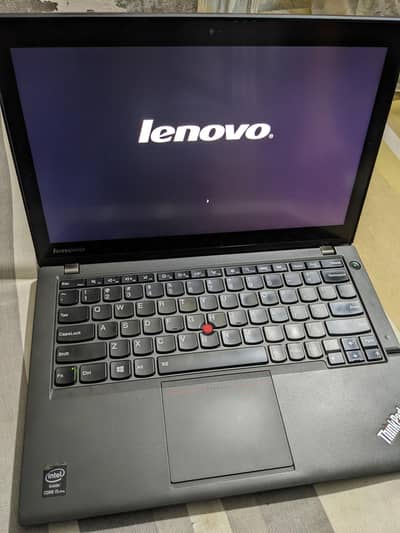 lenov Thinkpad X240 i5 4th gen touch screen