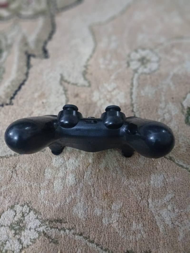 PlayStation 4 orignal controllers 3