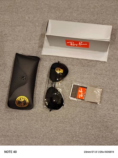 Ray Ban RB3025