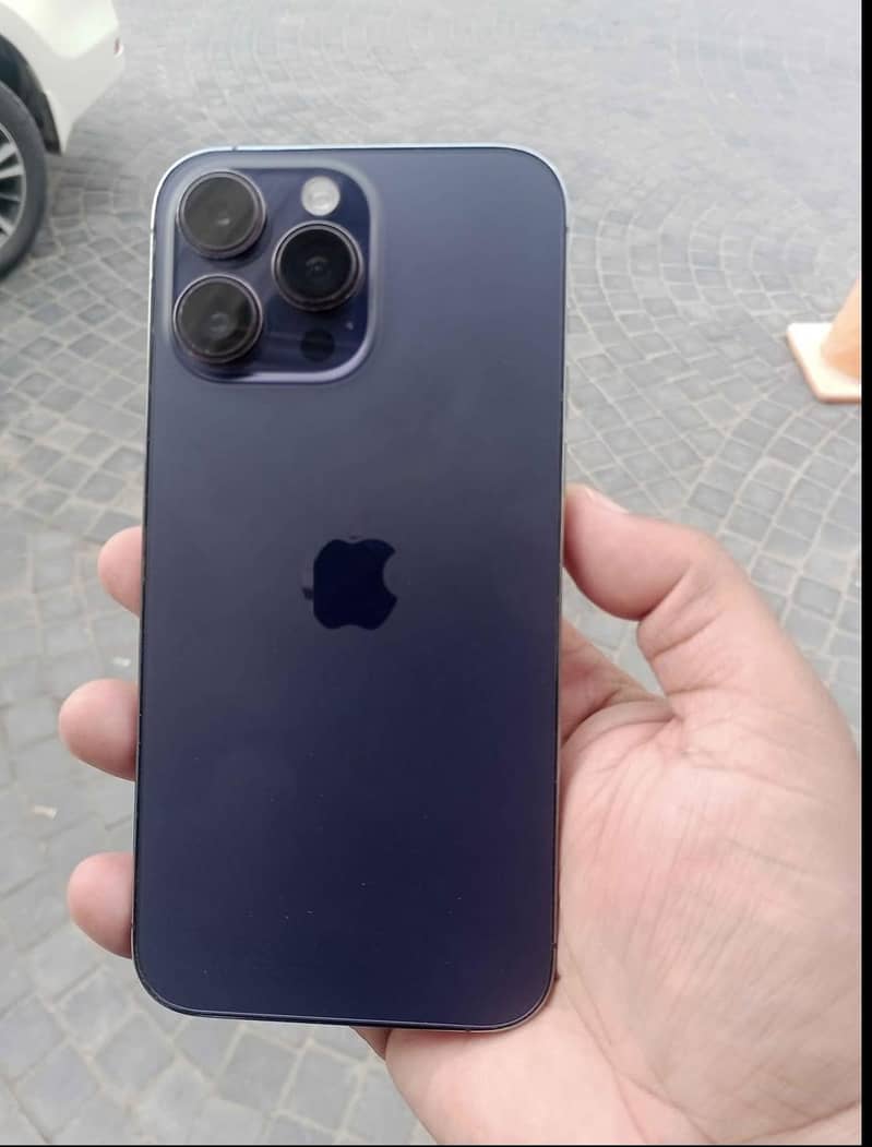 Apple iPhone 14 Pro Max 3