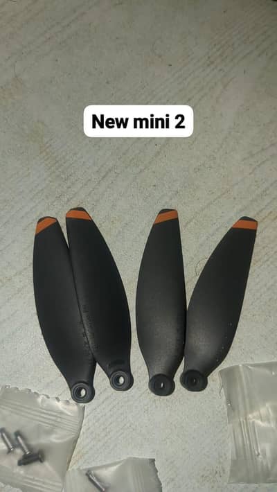 dji mini 2 propellers and joysticks or charger