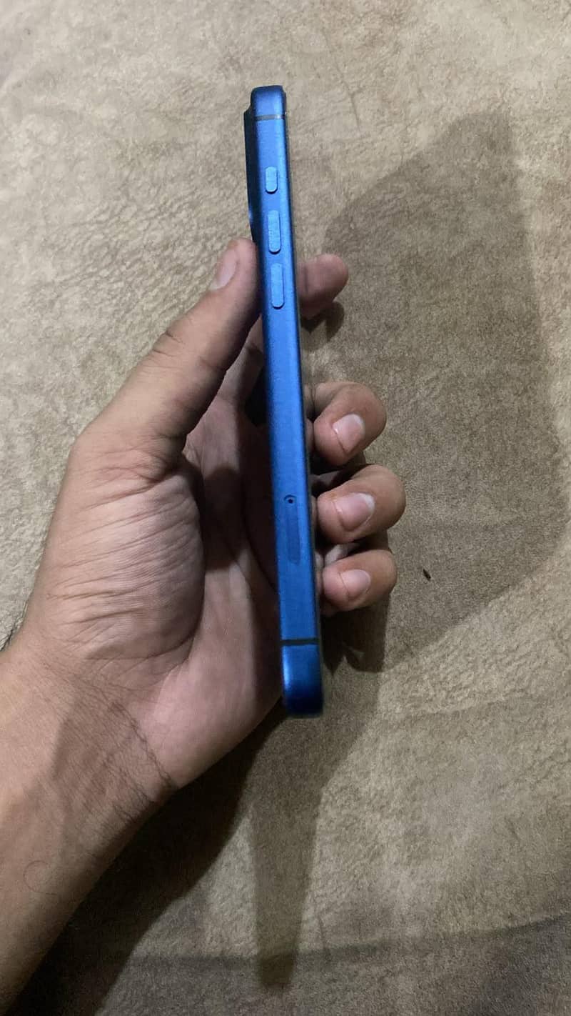 Apple iPhone 17 Pro Max 2