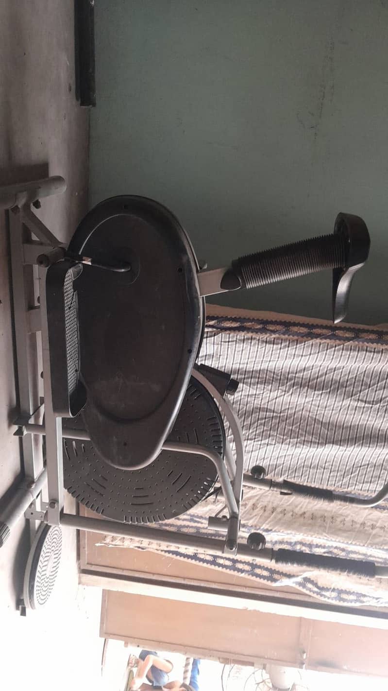 Elyptical Cycle Exercise Machine 4