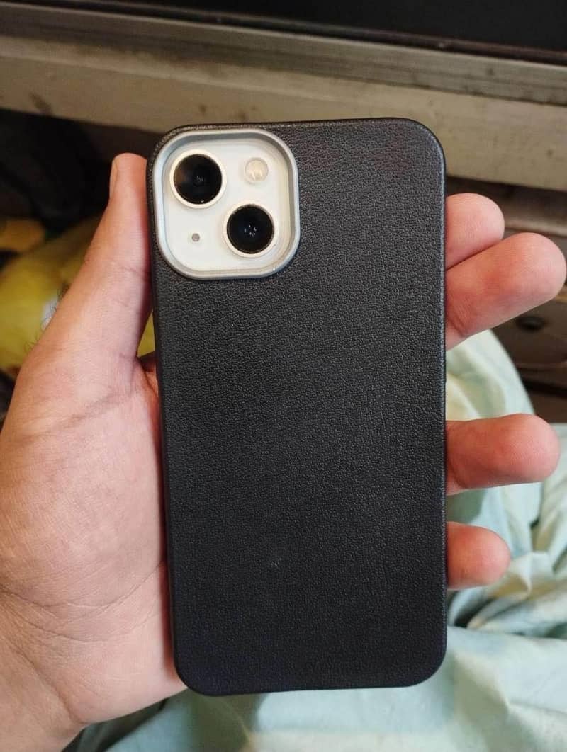 Apple iPhone 13 3