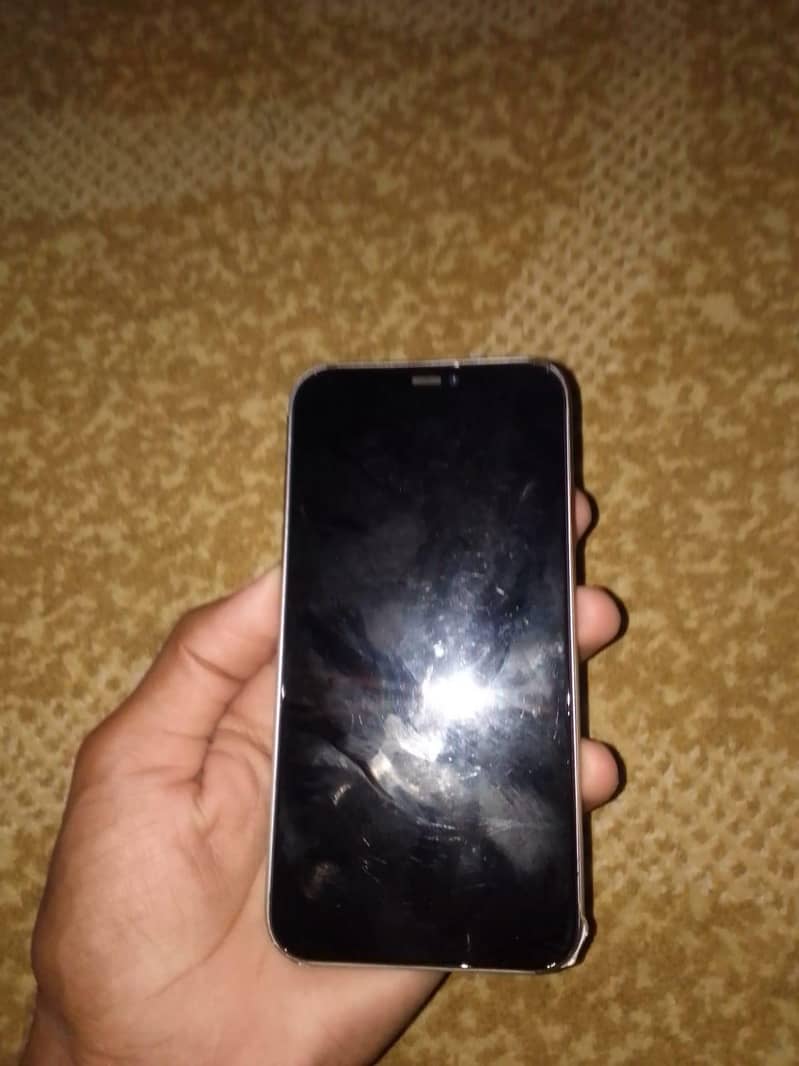 Apple iPhone 11 3