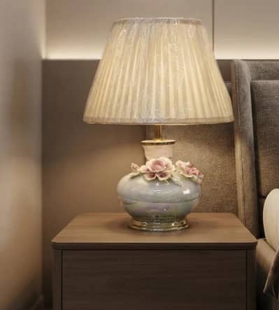 Stylish and Elegant Table Lamp Pair