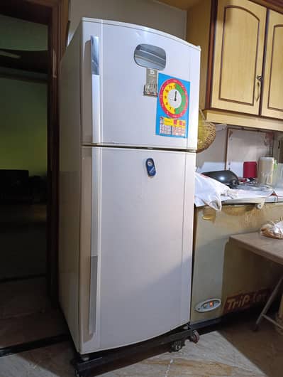 Dowlance Fridge/Refrigerator available for S