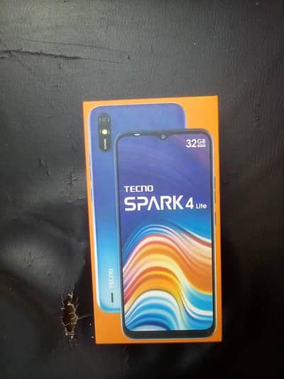 Tecno Spark 4 Lite With box